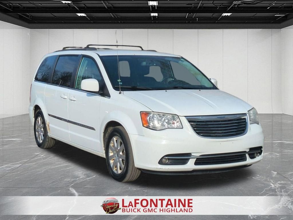 2014 Chrysler Town & Country Touring