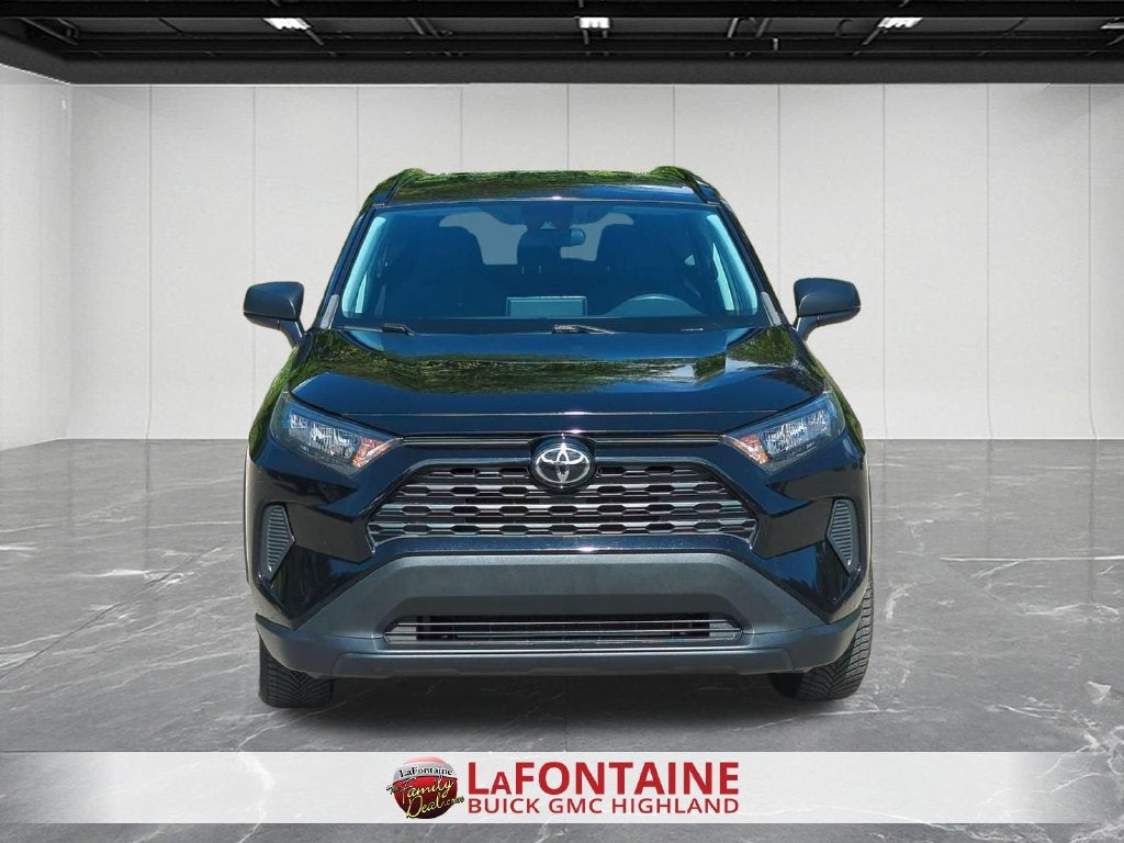 2021 Toyota RAV4 LE