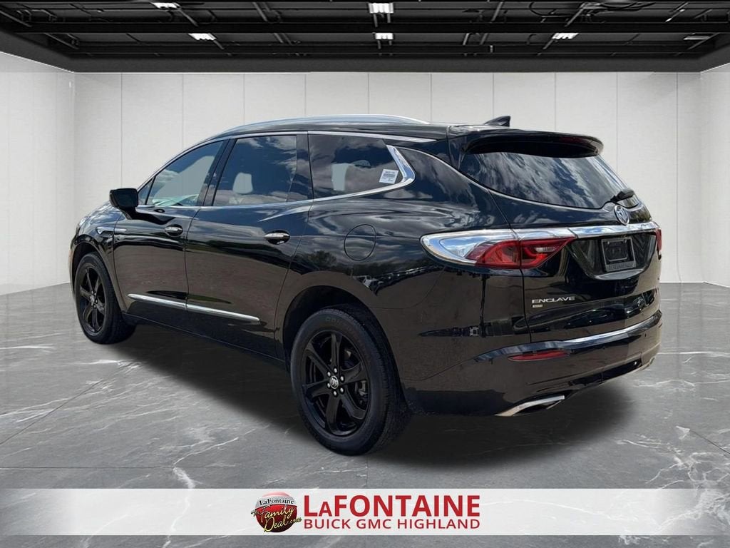 2023 Buick Enclave Essence