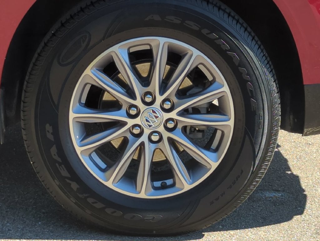 2023 Buick Enclave Essence
