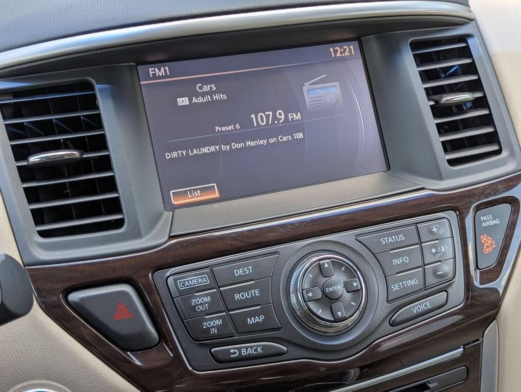 2016 Nissan Pathfinder SL