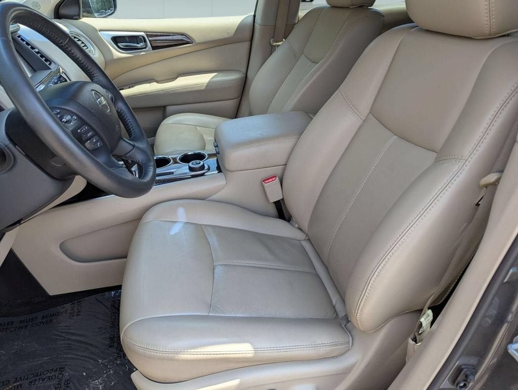 2016 Nissan Pathfinder SL