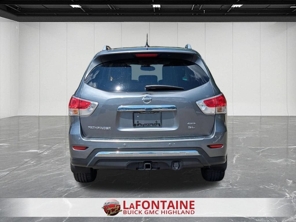 2016 Nissan Pathfinder SL