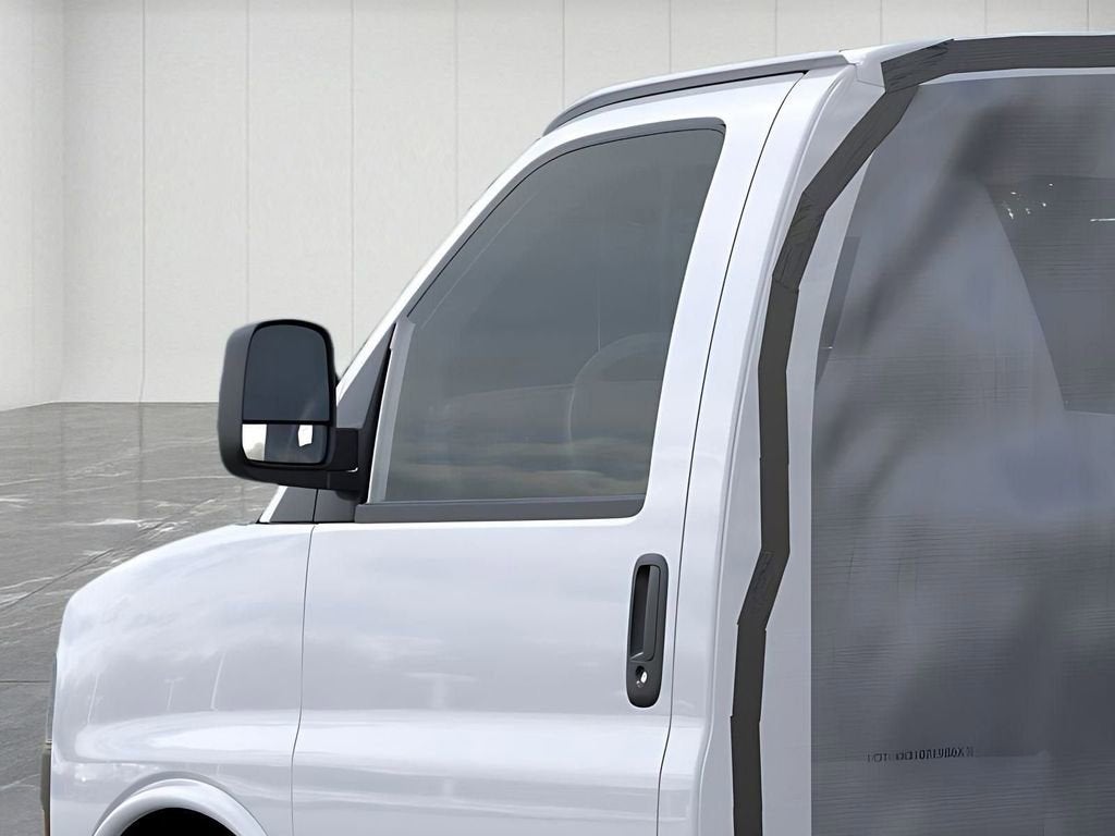 2025 GMC Savana Cutaway 3500 1WT