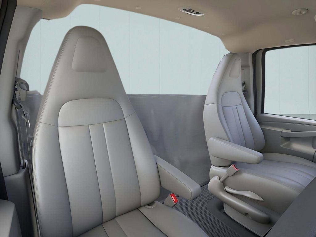 2025 GMC Savana Cutaway 3500 1WT