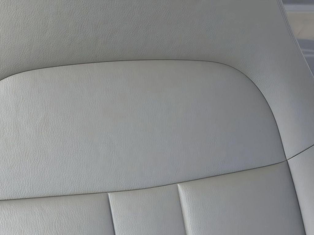 2025 GMC Savana Cutaway 3500 1WT