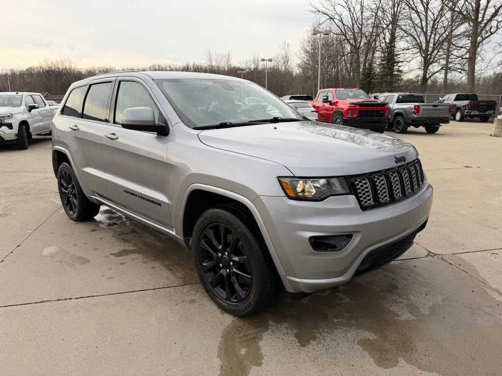 2021 Jeep Grand Cherokee Laredo X 4x4