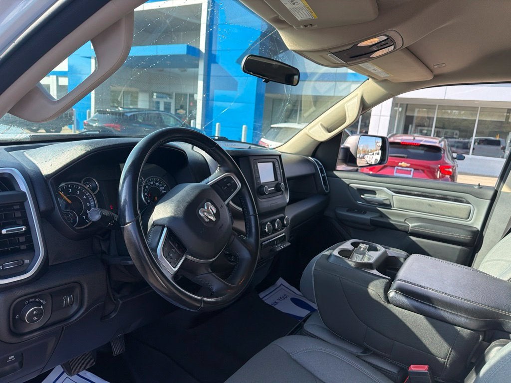 2020 RAM 1500 Big Horn Crew Cab 4x4 5'7" Box