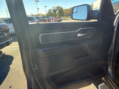 2020 RAM 1500 Big Horn Crew Cab 4x4 5'7" Box