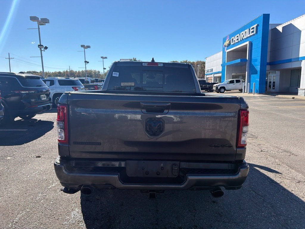 2020 RAM 1500 Big Horn Crew Cab 4x4 5'7" Box