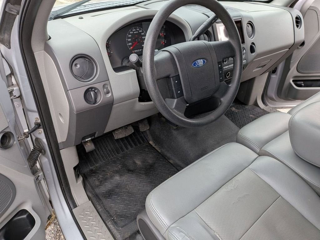 2005 Ford F-150 XL