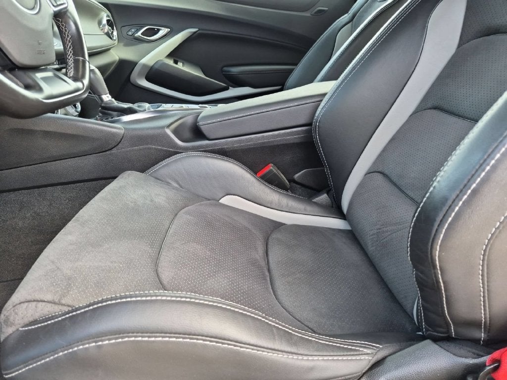 2023 Chevrolet Camaro LT1