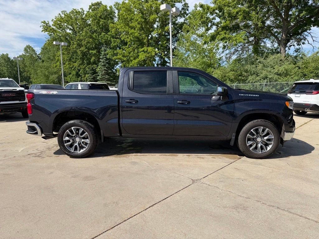 2023 Chevrolet Silverado 1500 LT (2FL)