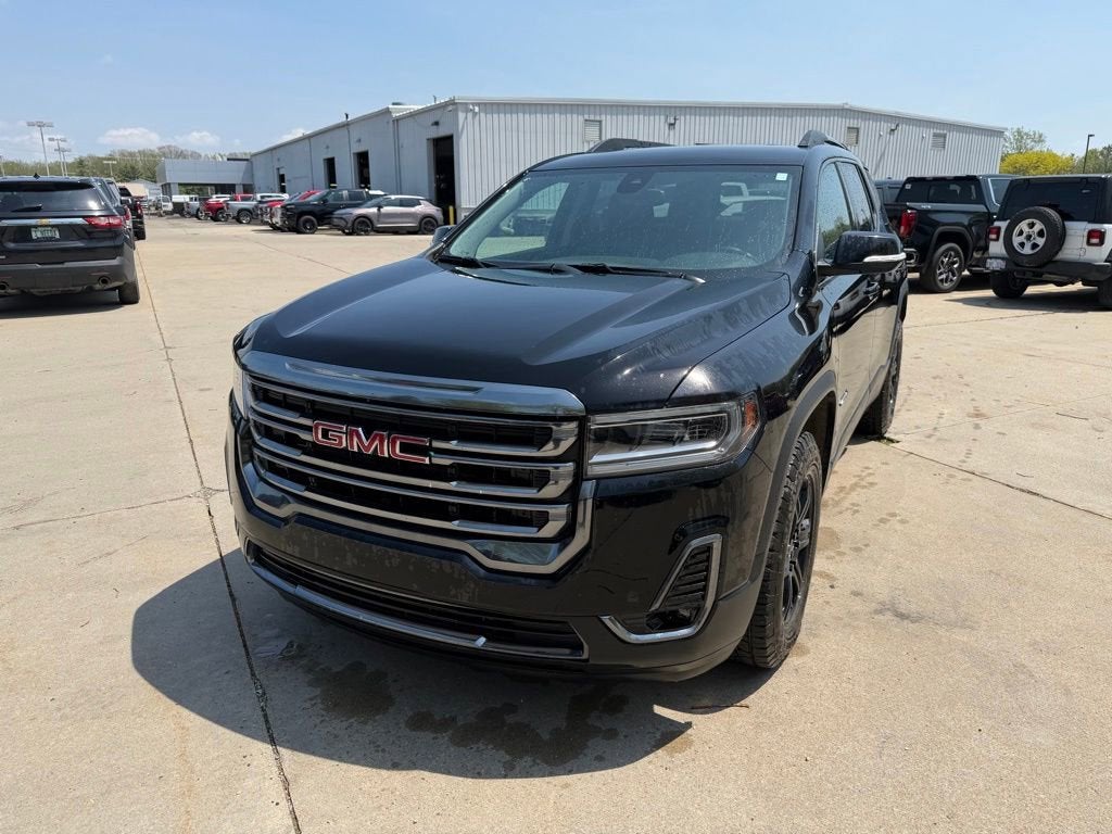 2023 GMC Acadia AT4