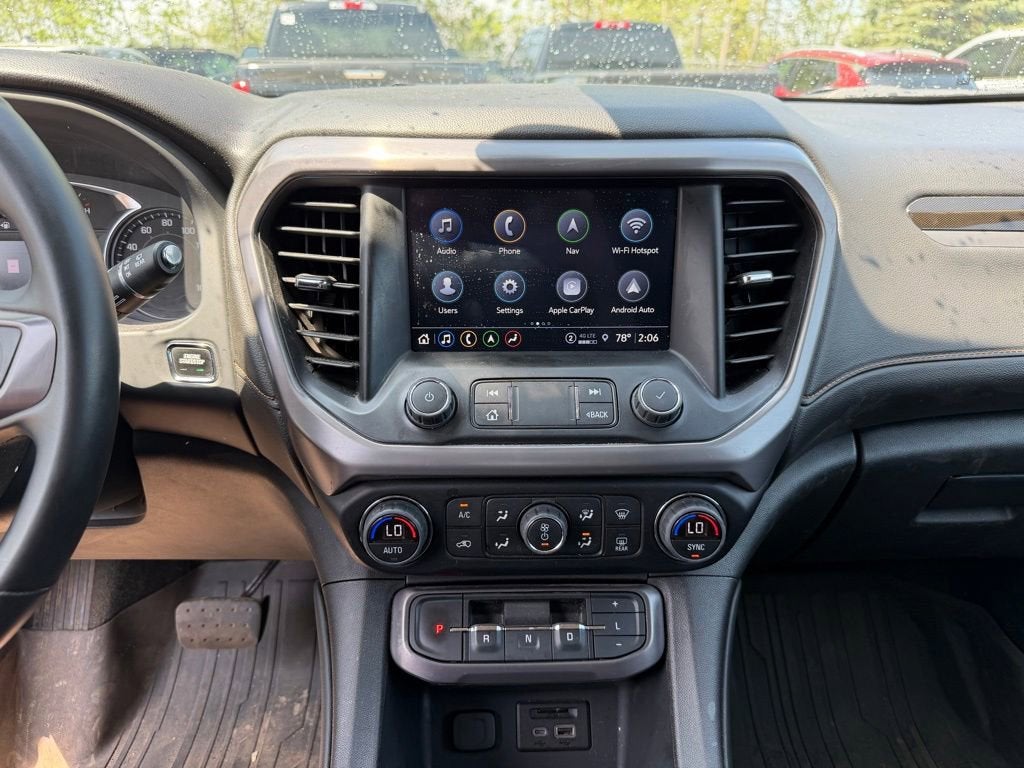 2023 GMC Acadia AT4