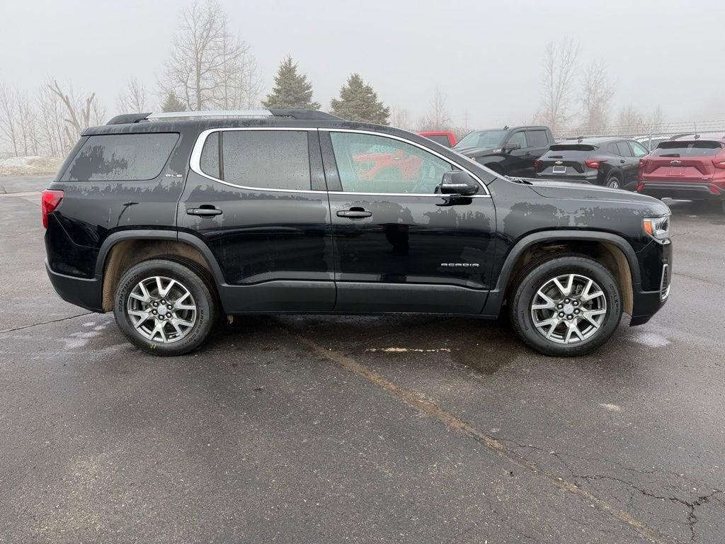 2023 GMC Acadia SLE