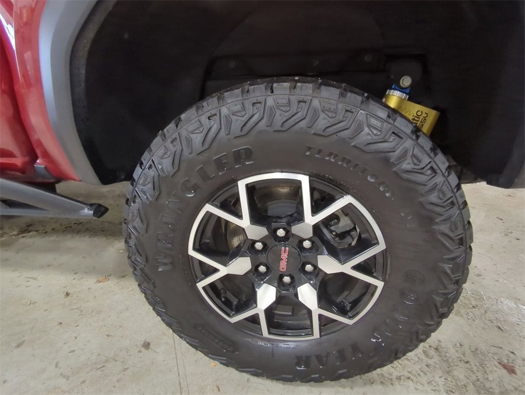 2023 GMC Canyon AT4X