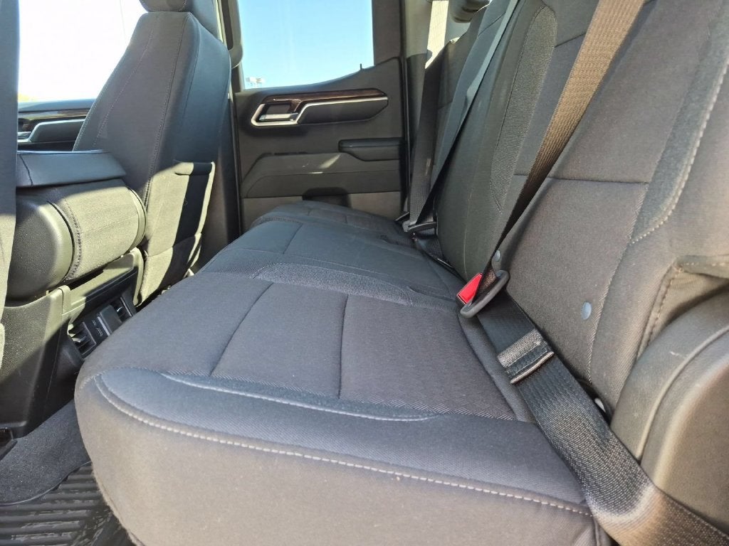 2025 GMC Sierra 1500 SLE