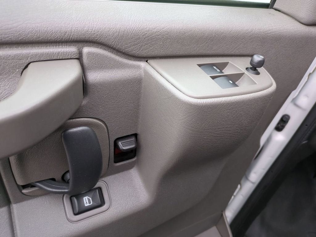 2024 GMC Savana Cargo 2500 Work Van