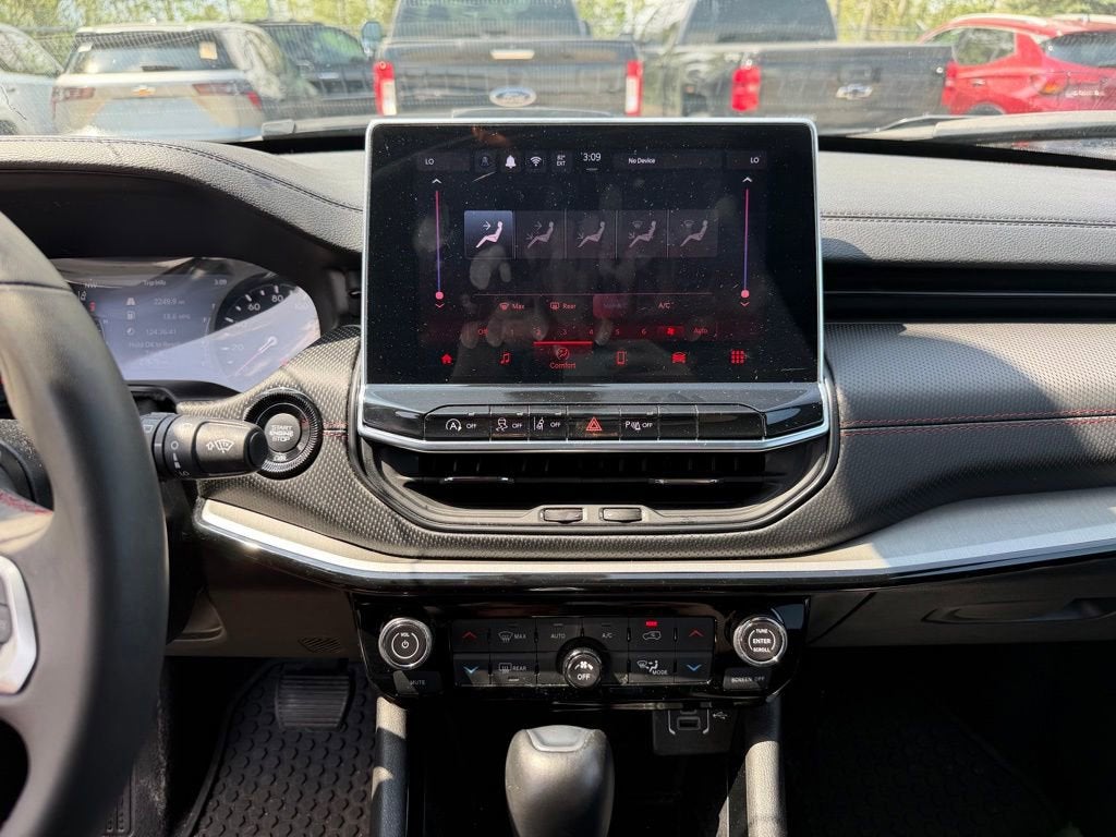2025 Jeep Compass Trailhawk 4x4