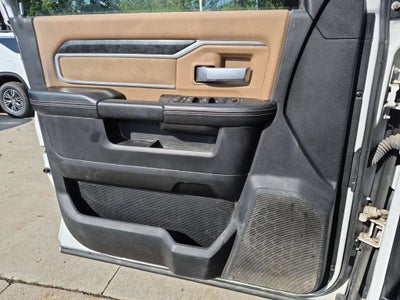 2019 RAM 2500 Big Horn Crew Cab 4x4 8' Box