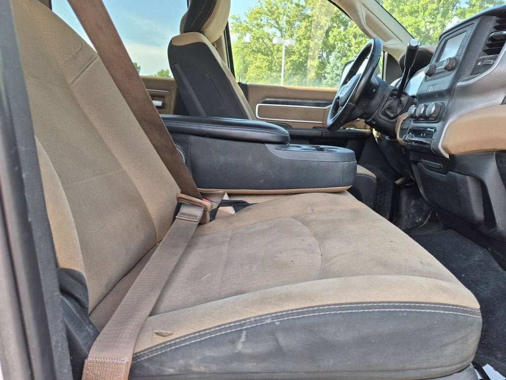 2019 RAM 2500 Big Horn Crew Cab 4x4 8' Box