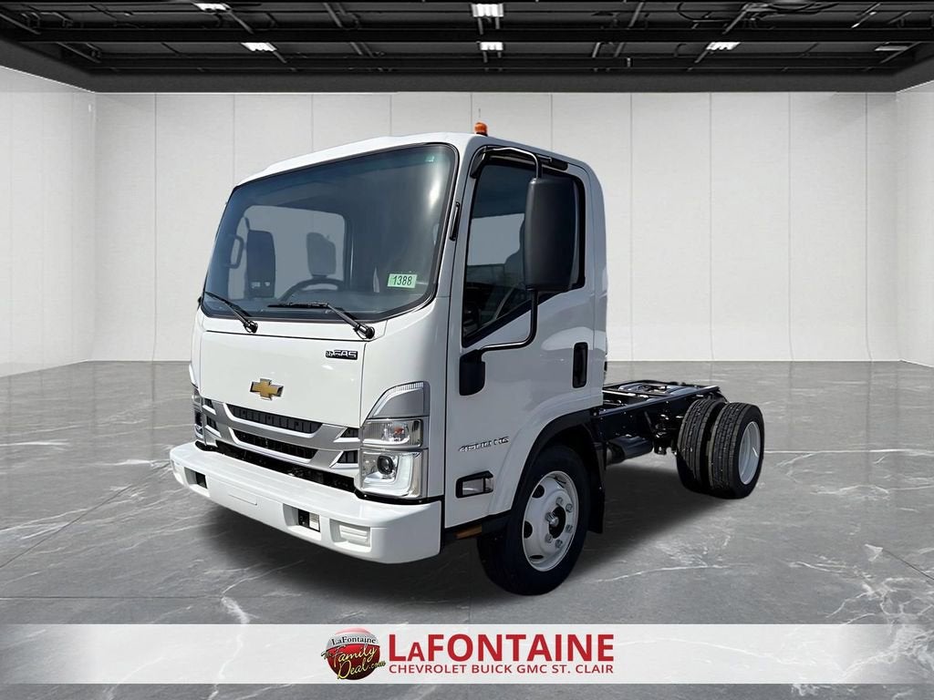 2024 Chevrolet Low Cab Forward 4500 HG Base