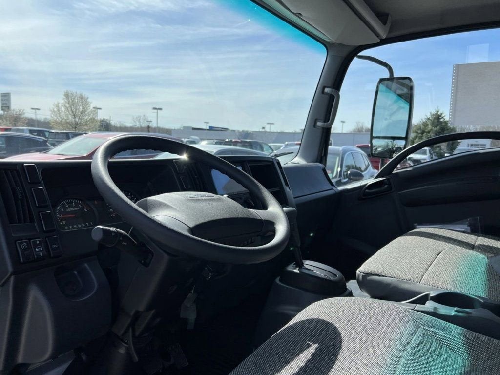 2024 Chevrolet Low Cab Forward 4500 HG Base