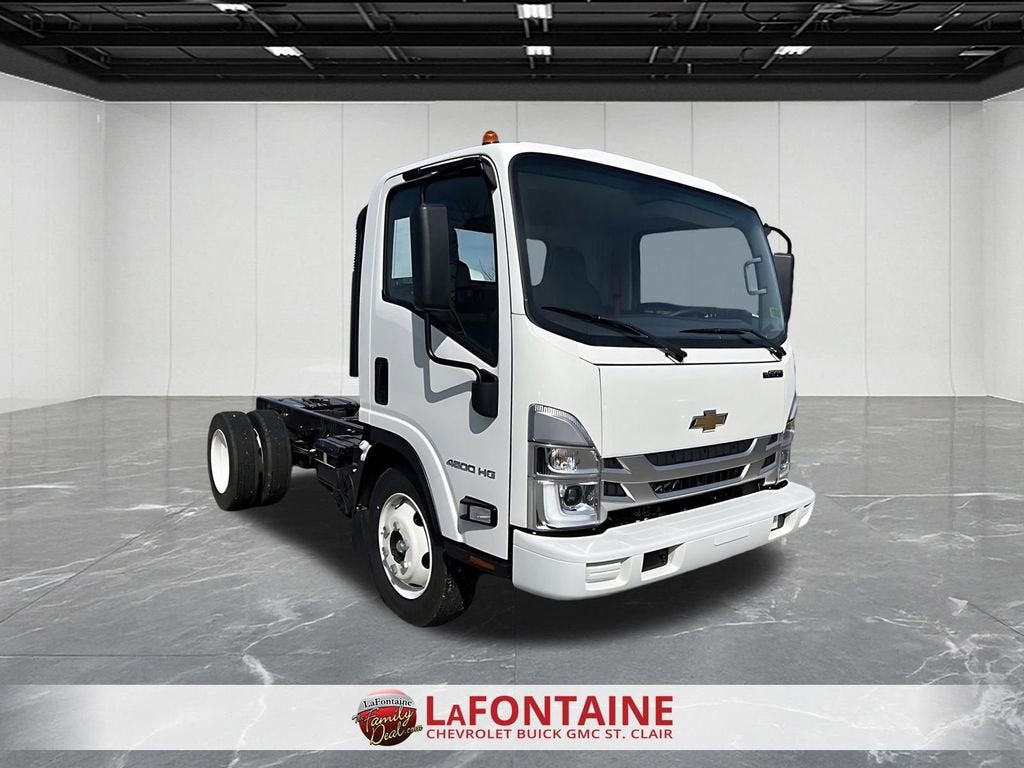 2024 Chevrolet Low Cab Forward 4500 HG Base