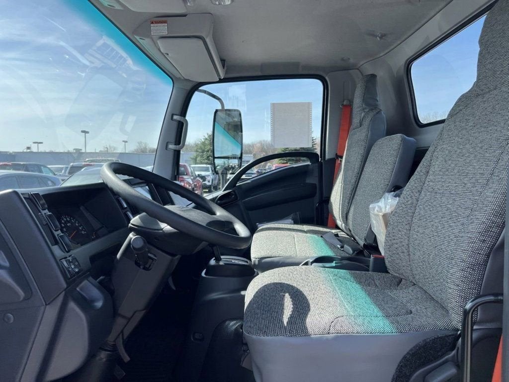 2024 Chevrolet Low Cab Forward 4500 HG Base